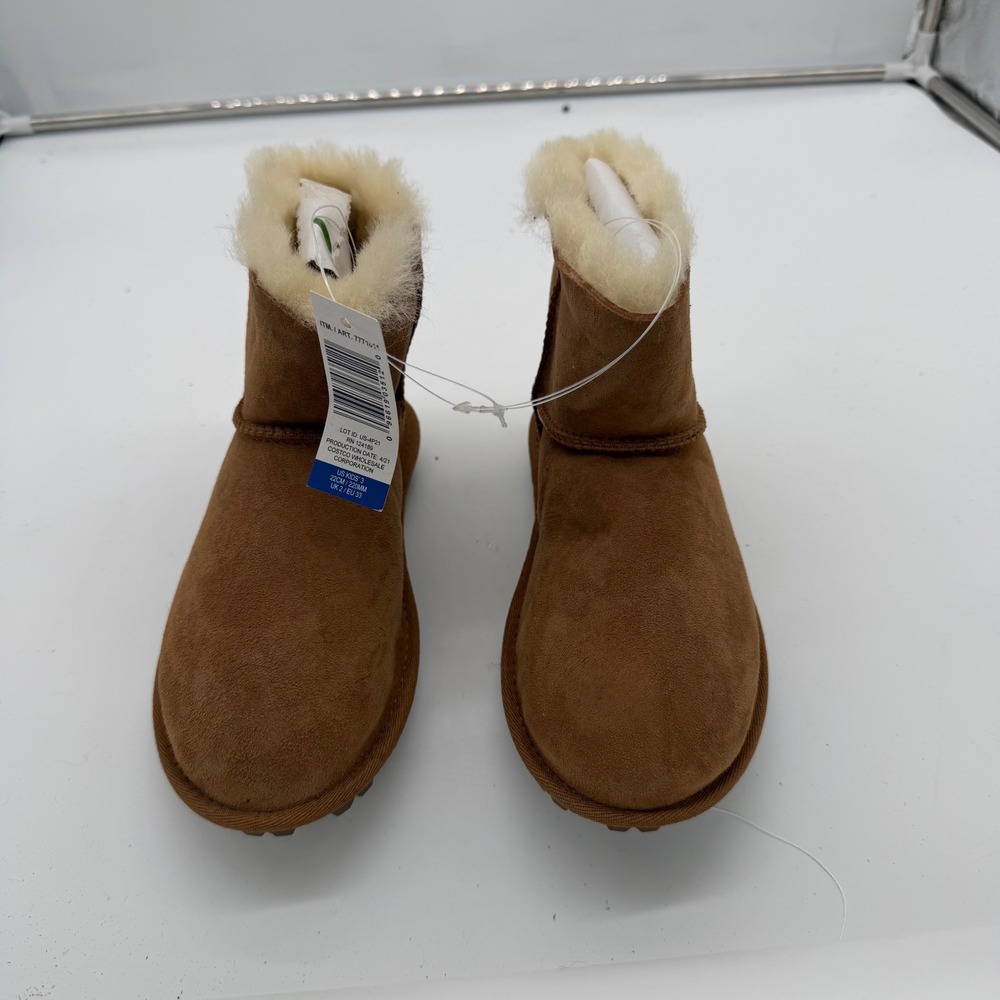 Kirkland Signature Kids Shearling Boots Chestnut Brown Suede Size 3 US NEW